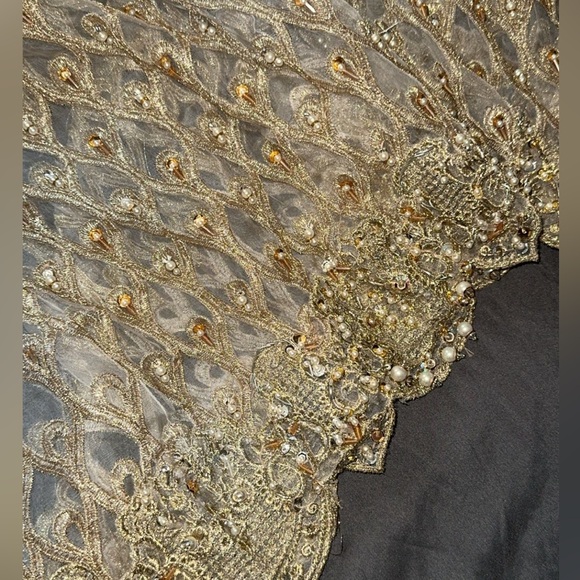 Kanwal Malik (Elegant Gold and White Embellished dress) small size - Picture 11 of 16